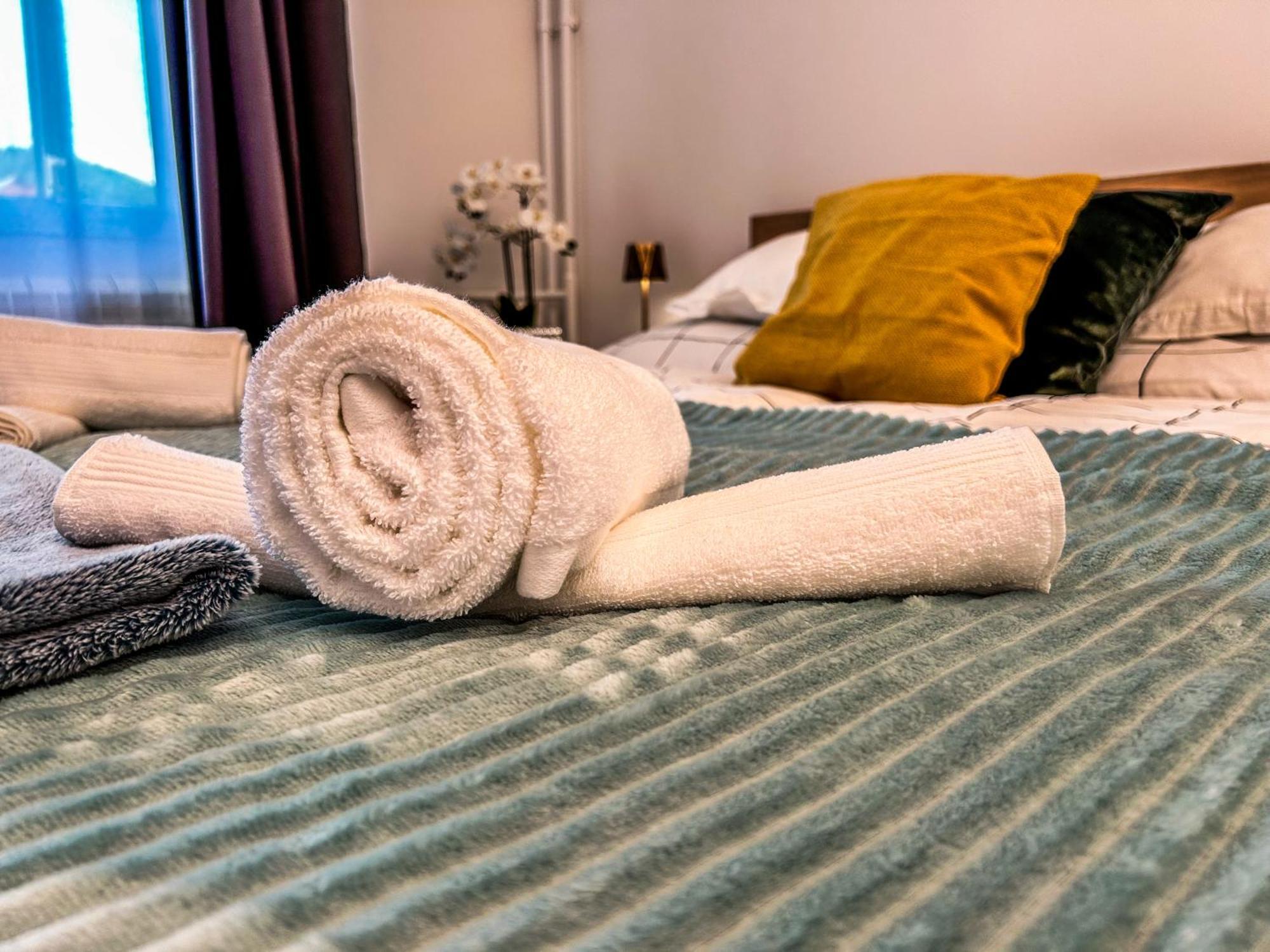 Szekszárd Villa Blue City Apartman מראה חיצוני תמונה